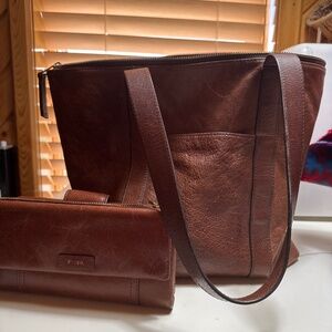 Fossil bag and wallet